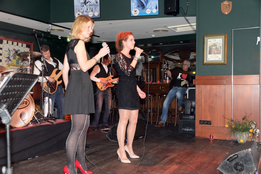 ../Images/Heel Noordwijkerhout zingt Hazes 178.jpg